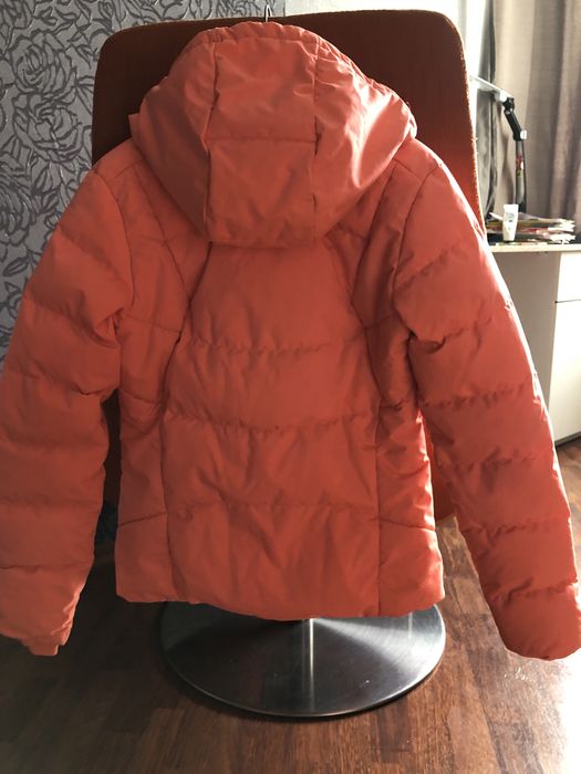 Теплая куртка пуховик на девочку 10-11 лет , рост до 160 см