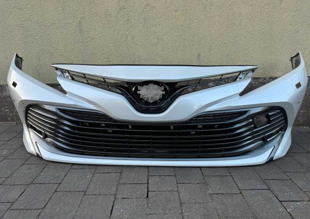 Бампер Toyota Camry Тойота Камри Кемри Четверть Запчастини Camry LE