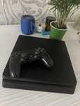 PS 4 в дуже гарному стані!