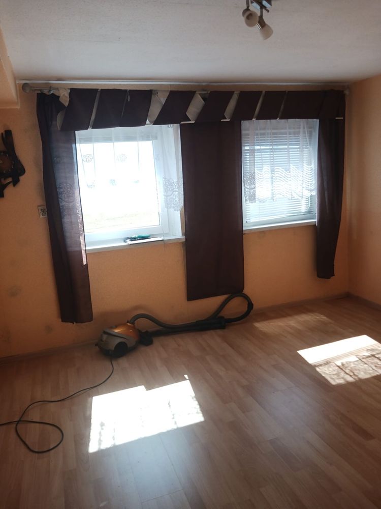 Dom na sprzedaz  z budynkiem gospodarczym