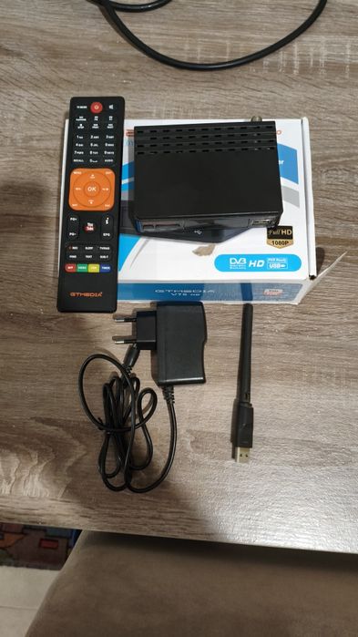 Receptor de satélite GT Media V7S HD

- Diseño compacto y moderno.
-