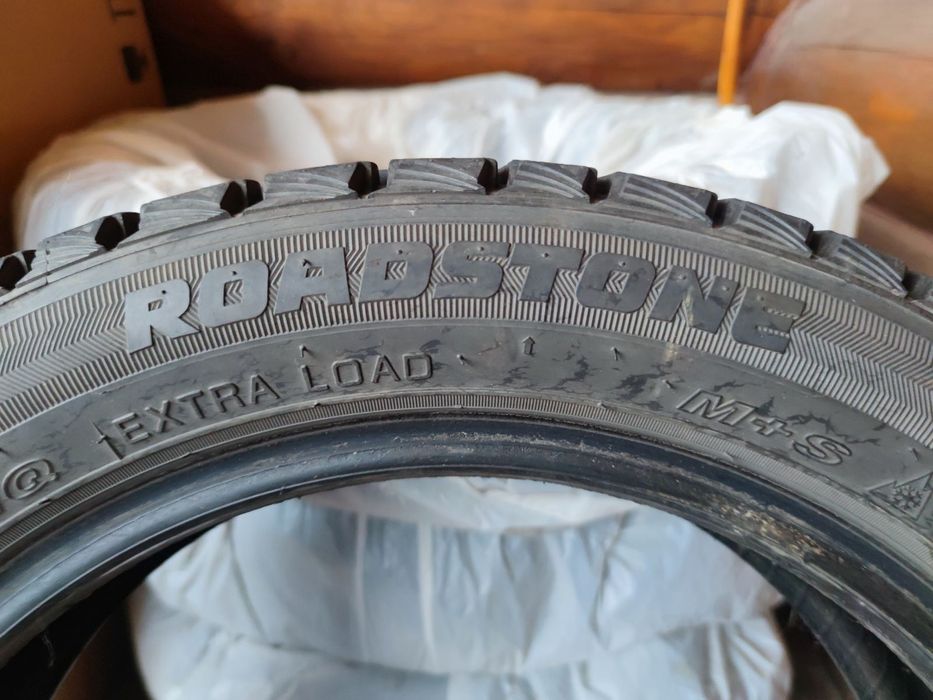 Зимова резина 4 шт
Roadstone 165/60/15
Протектор 6 мм

2000 грн