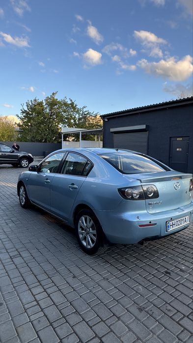 Продам мазда 3.