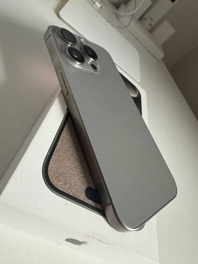 iPhone 15 Pro 256gb Natural Titanium Stan Idealny Oryg Bateria 95%