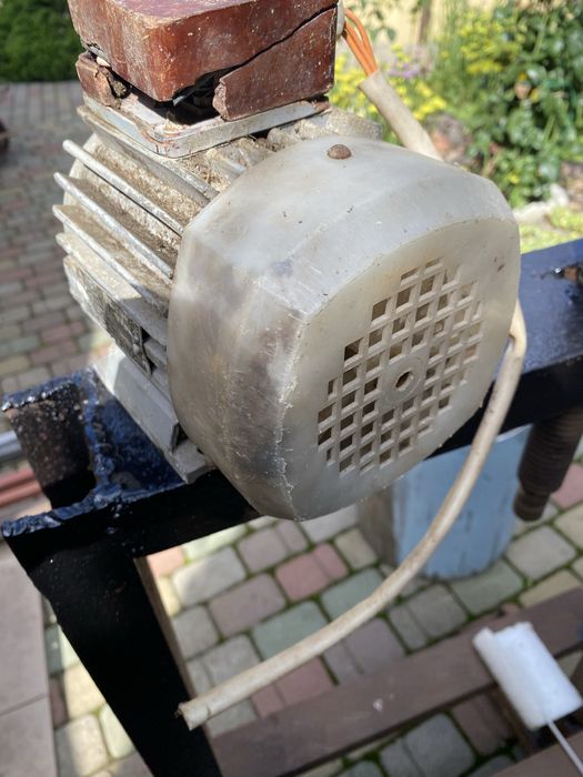 Електродвигун 0,37квт