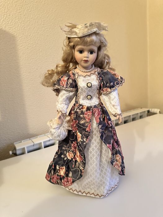 Boneca Porcelana Colecao