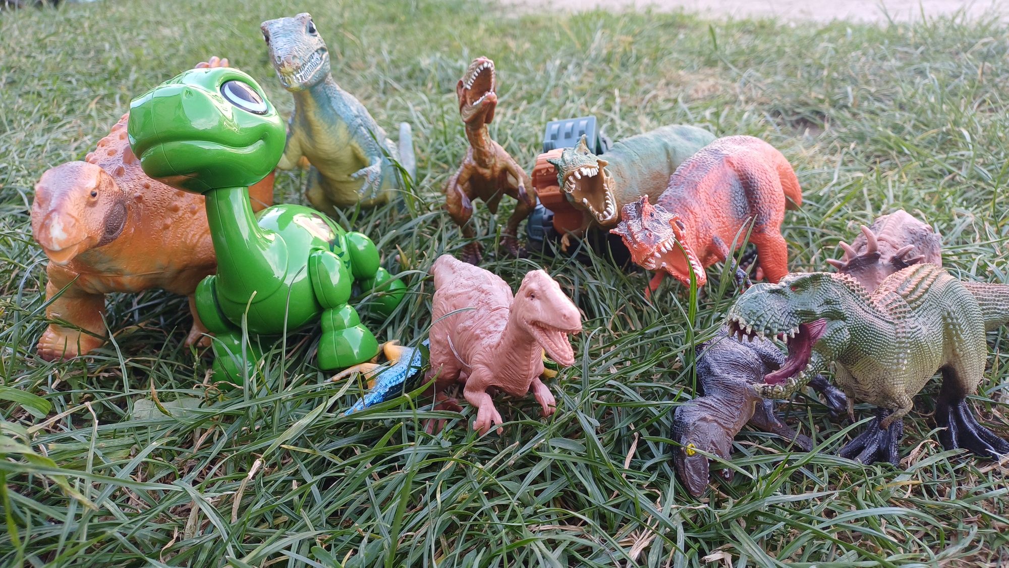 Dinozaury zestaw wulkan i jajka