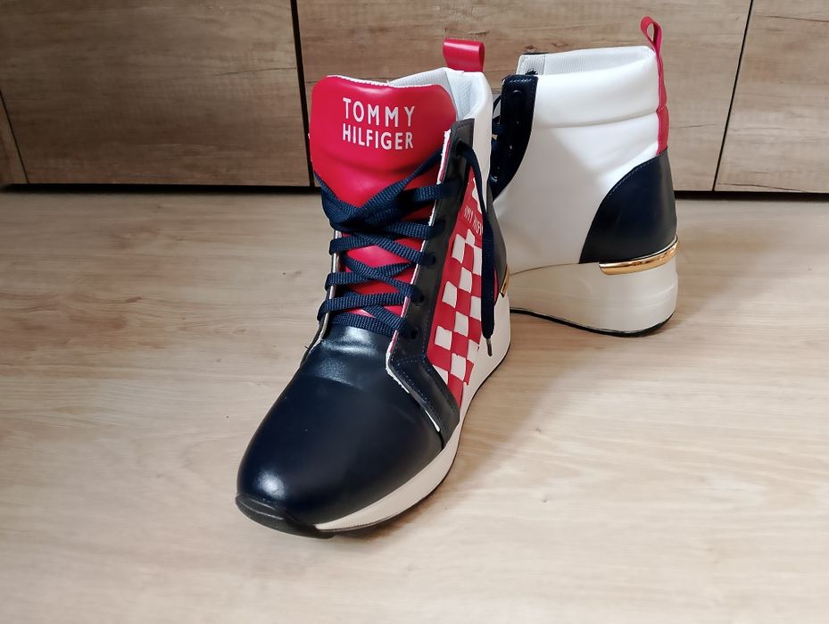 Buty półbuty damskie sneakersy Tommy Hilfiger 38