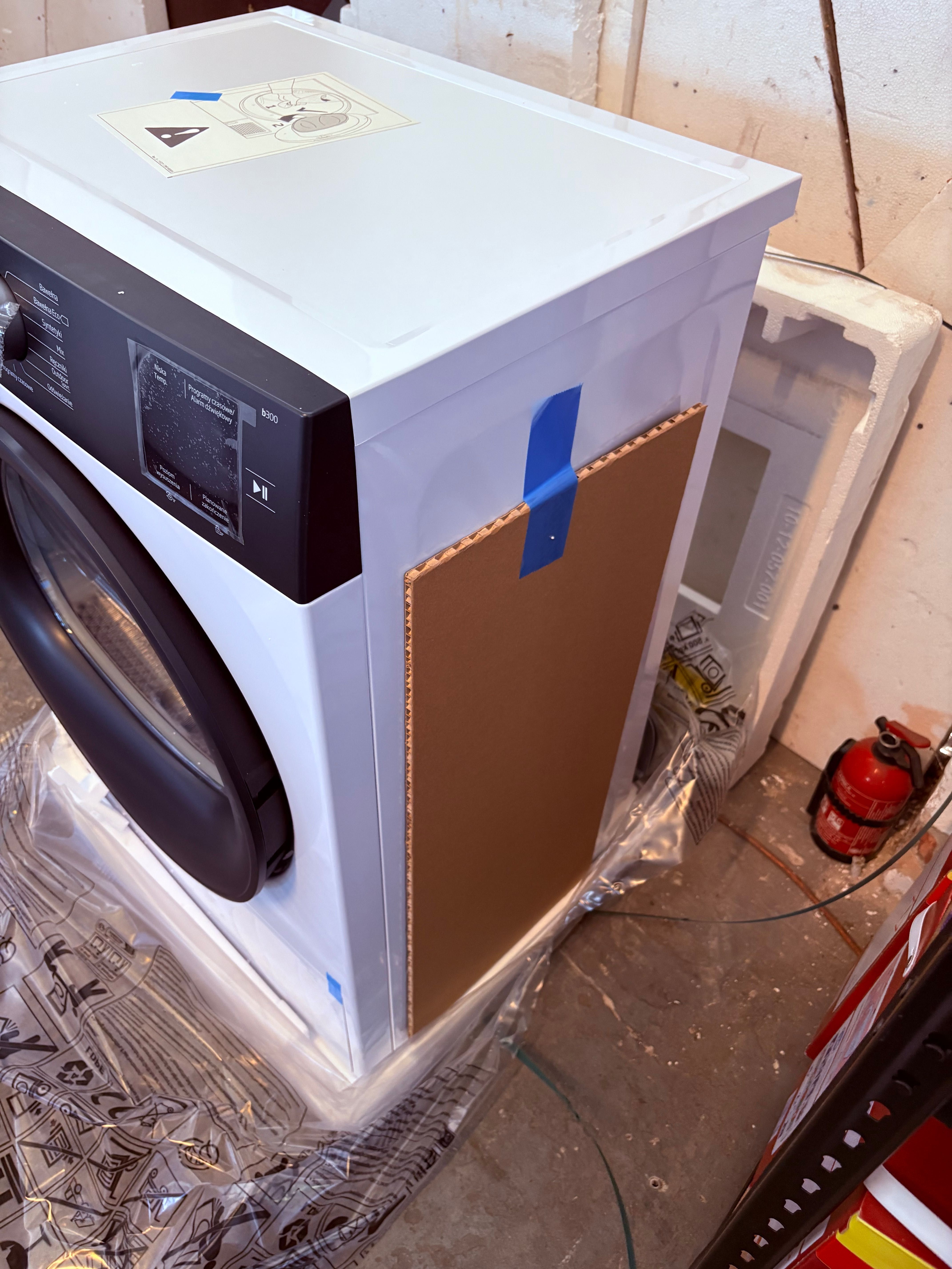 Suszarka slim BEKO BM3T37239WAR b300 z pompą ciepła 7kg AquaWave