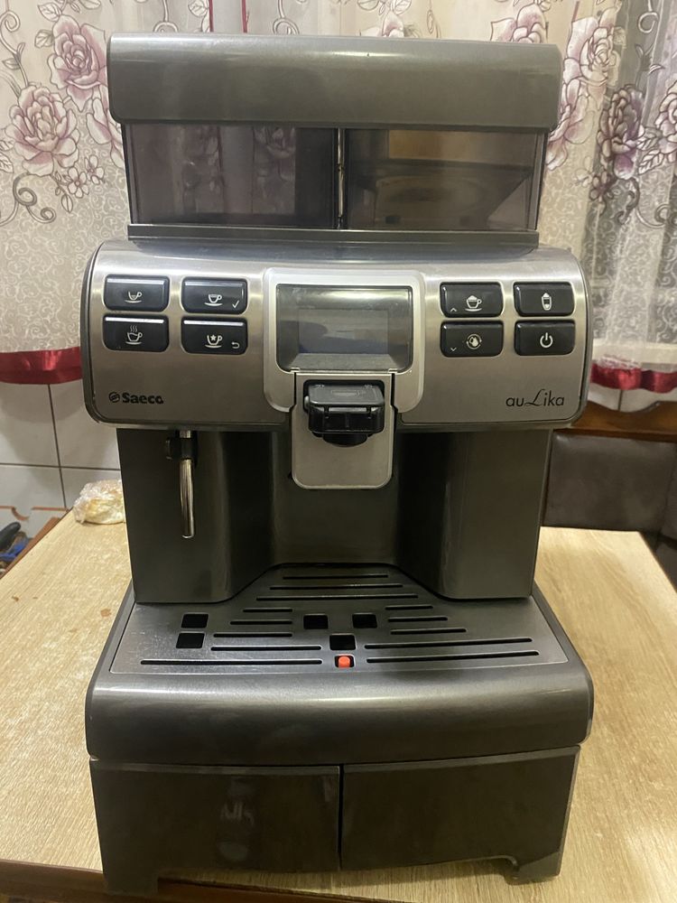 Кофемашина автоматическая Saeco Aulika Top High Speed Cappuccino