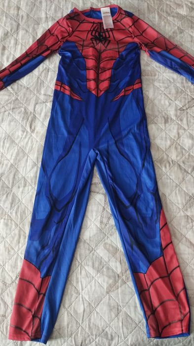 Продам комбинезон Marvel