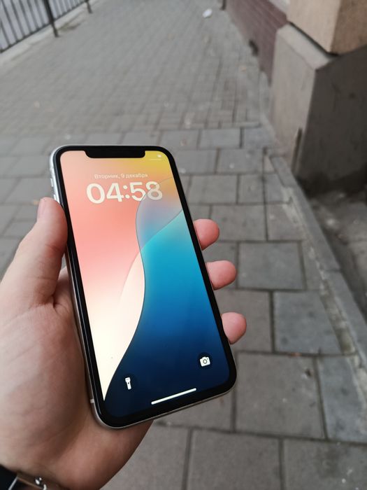 Айфон 11 84акб идеал