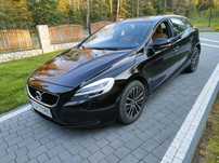 Volvo V40 2.0 D2 Momentum 2016r bogate wyposażenie