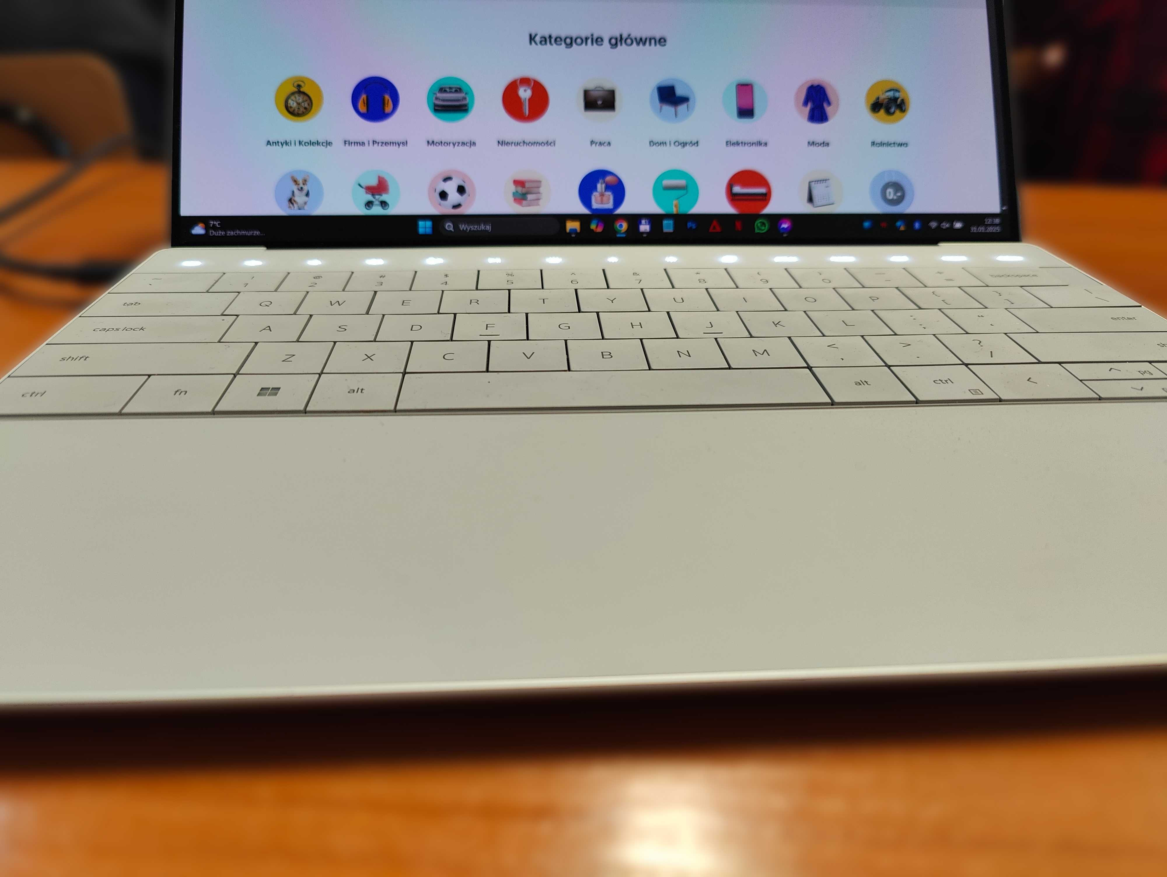 DELL XPS 13 Plus 9320 OLED 3,5k i7-1260P 16GB 1TB