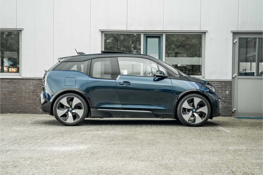 BMW i3      2019