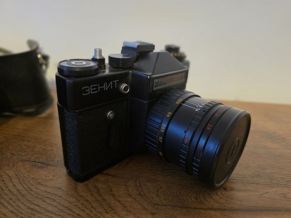 Zenit ET – nowy, kolekcjonerski aparat analogowy + etui