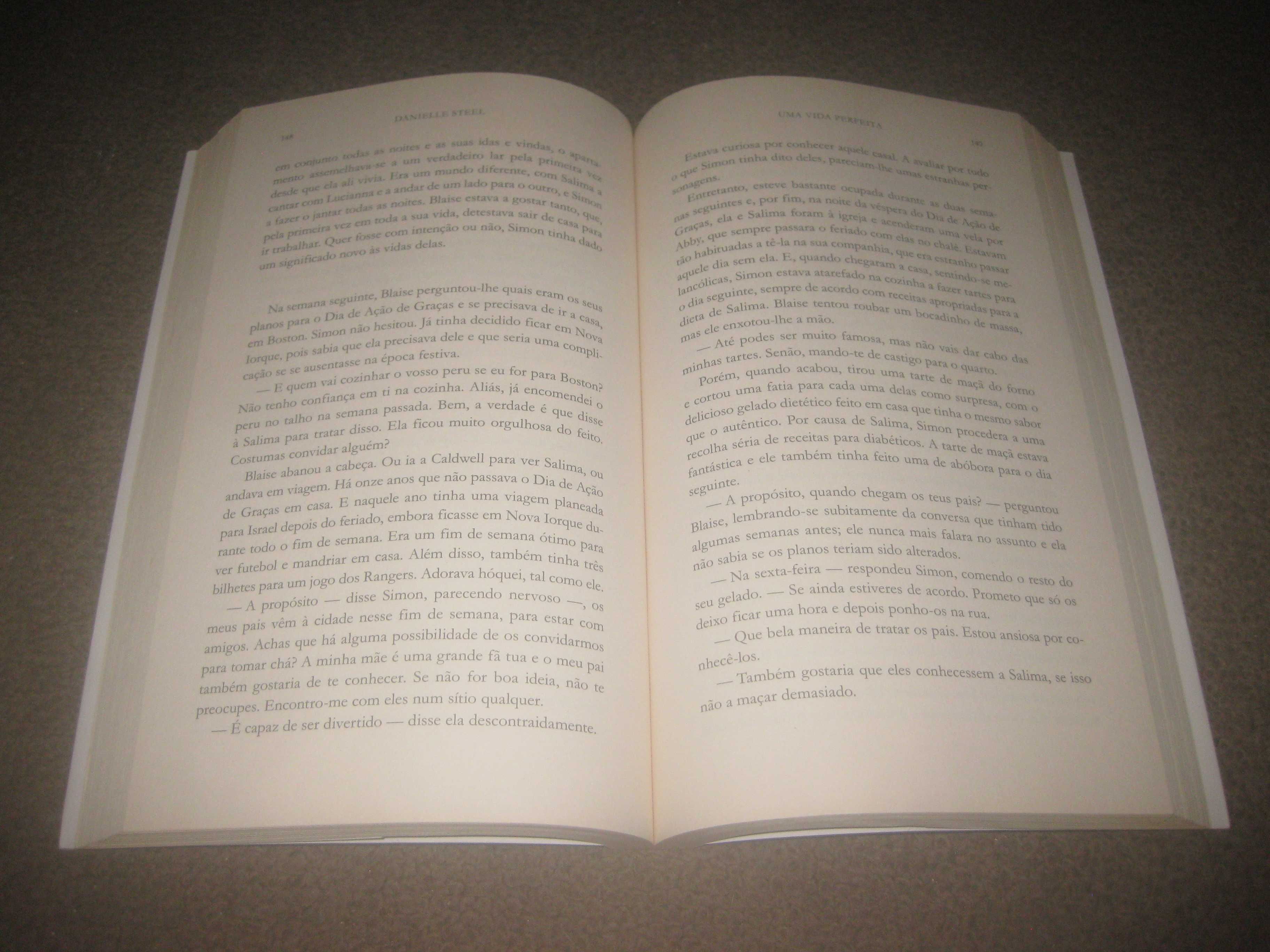 Livro "Uma Vida Perfeita" de Danielle Steel