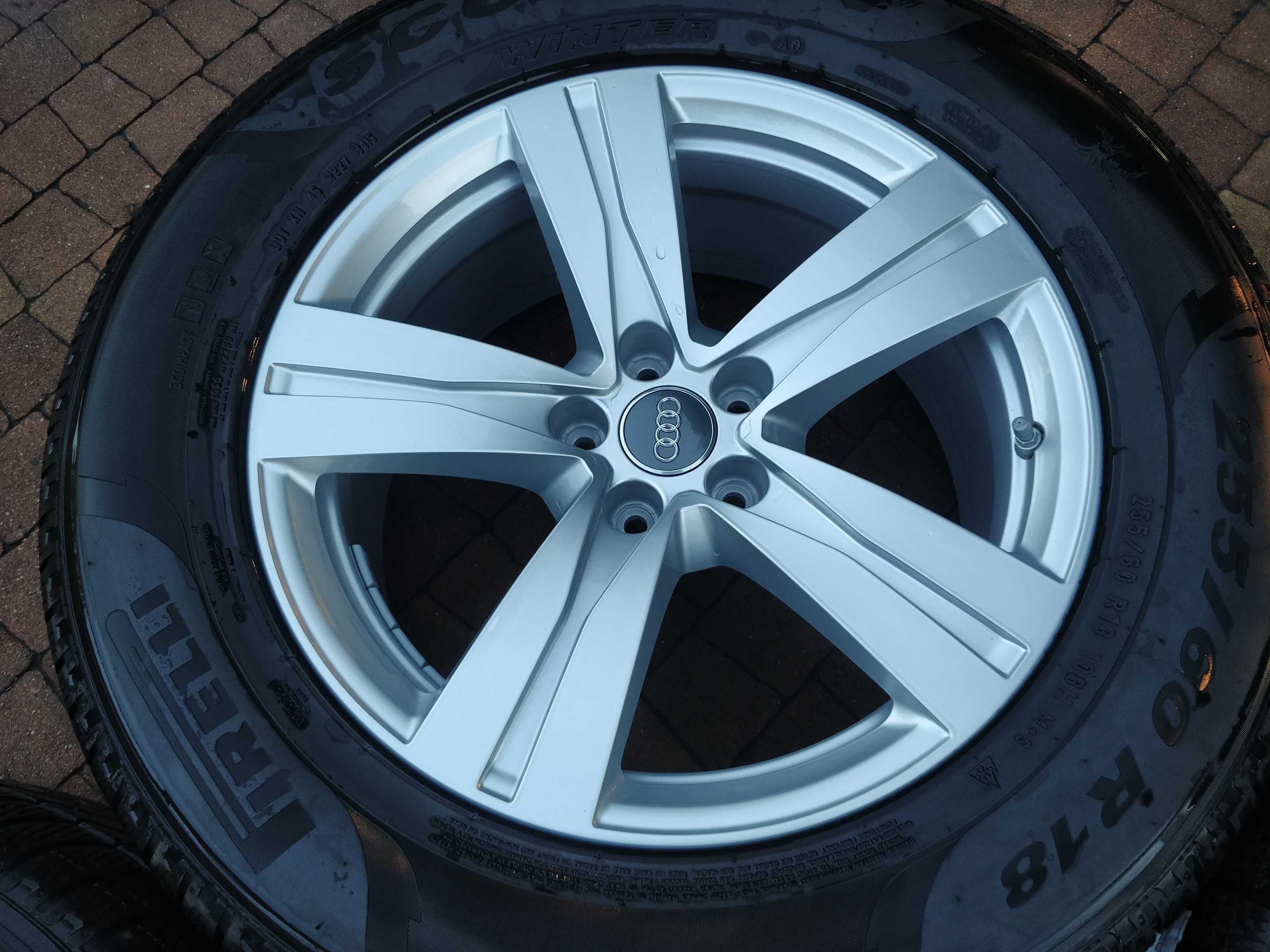 3493. Koła zimowe Audi Q7 4M0 oryginalne 5x112 ET25 255/60/18 Pirelli
