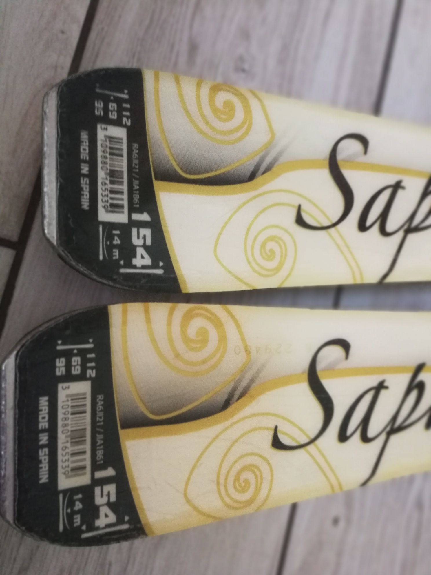 Narty Rossignol 154