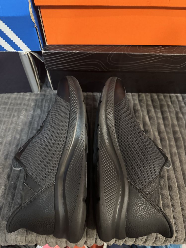 Оригінальні Кросівки Skechers Swift Fit 40,5(26см)