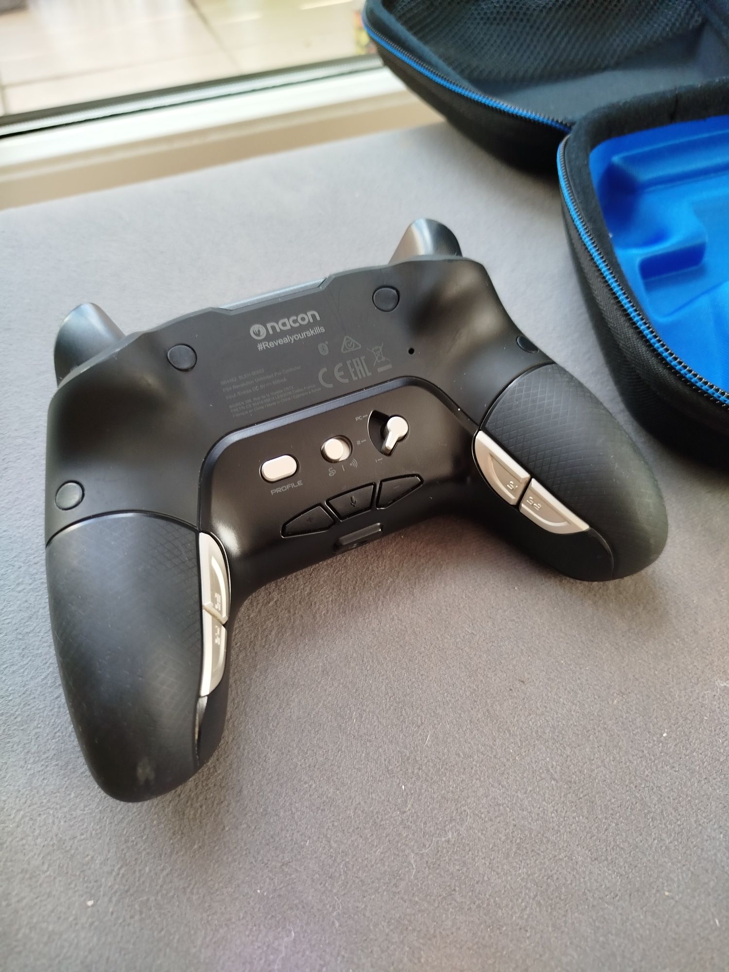 Nacon revolution unlimited pad