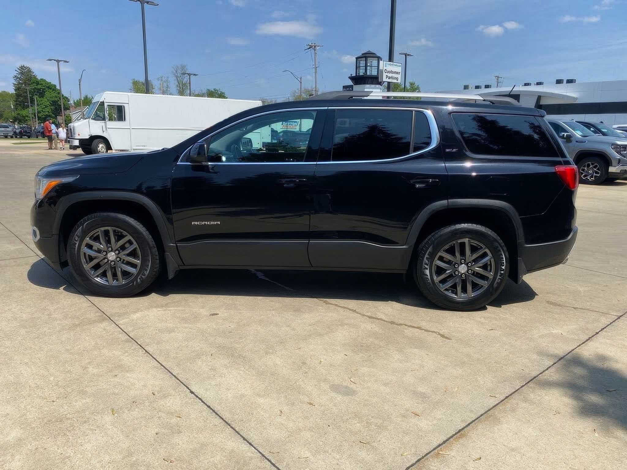 2019 GMC Acadia SLT-1