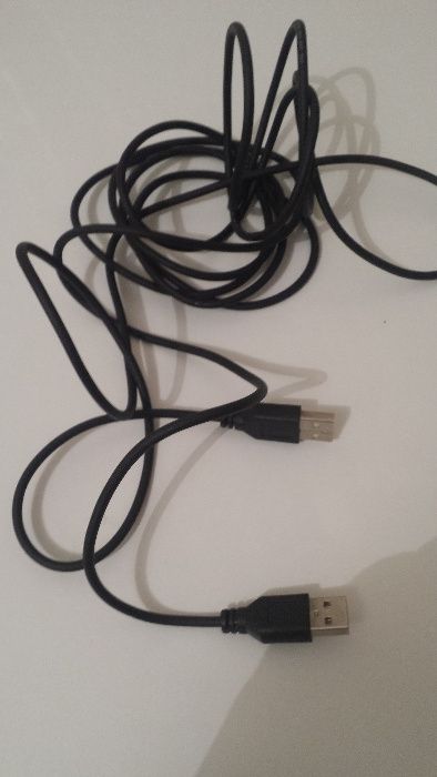 Cabo Hdmi e cabo USB