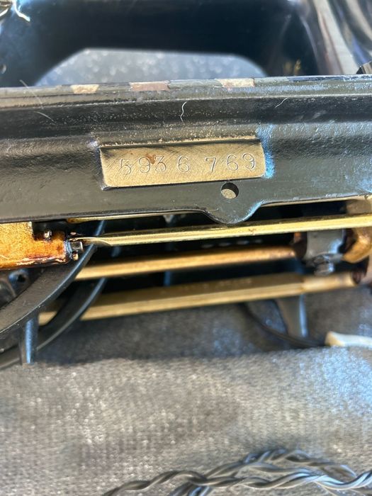 Máquina de Costura Antiga PFAFF 30 (anos 30)