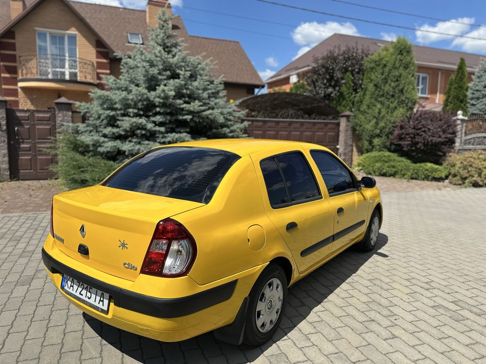 Renault Clio Symbol 2005 року газ/бензин