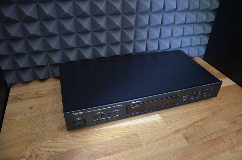 Tuner Denon TU-425RD