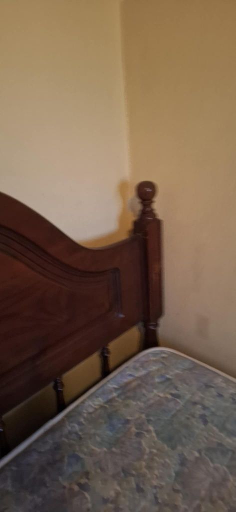 Cama de solteiro com colchão
