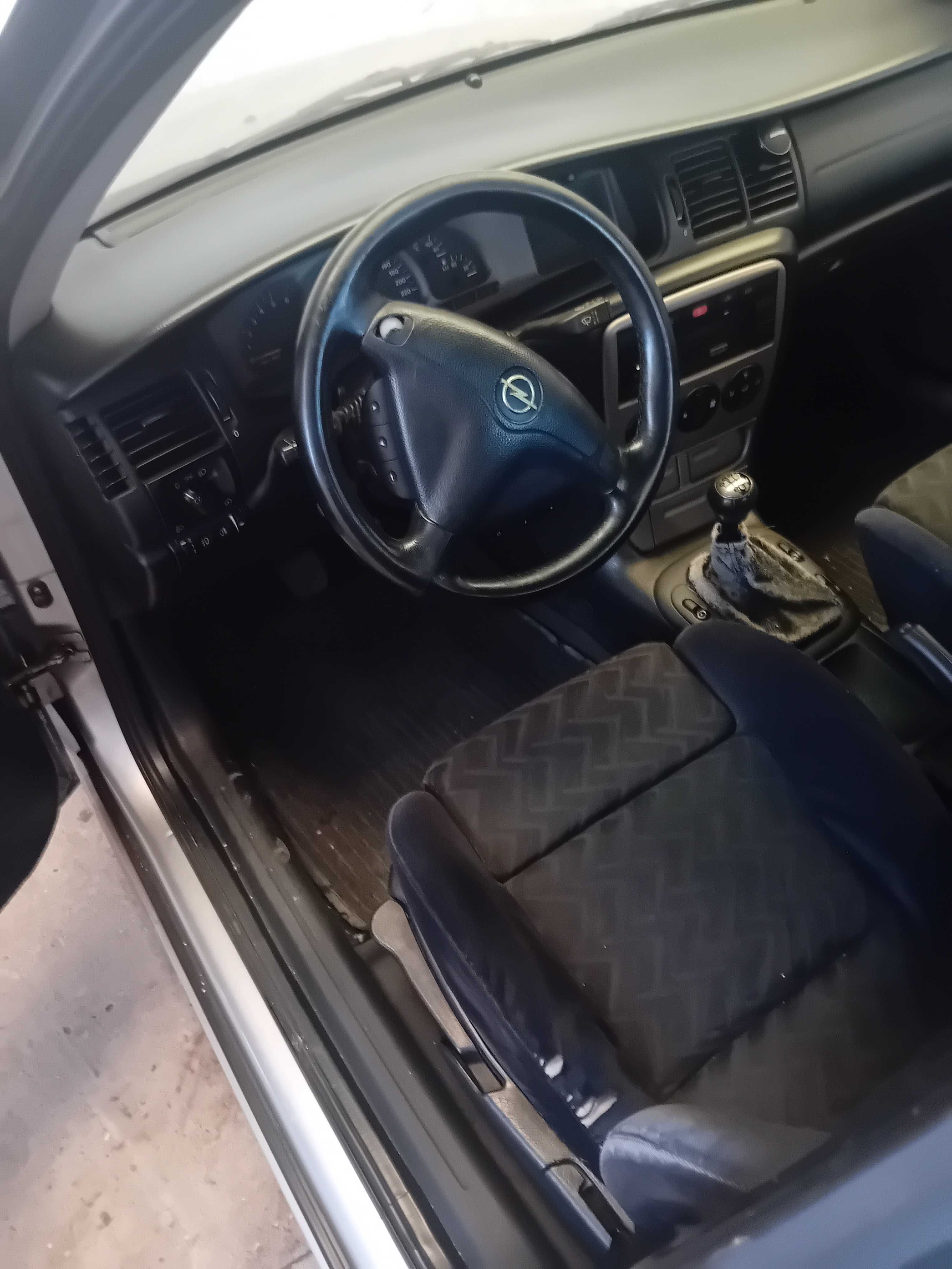 Opel Vetra 2000 dti