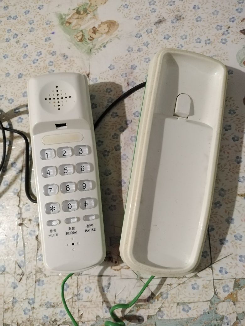 Vendo telefone verde bom estado