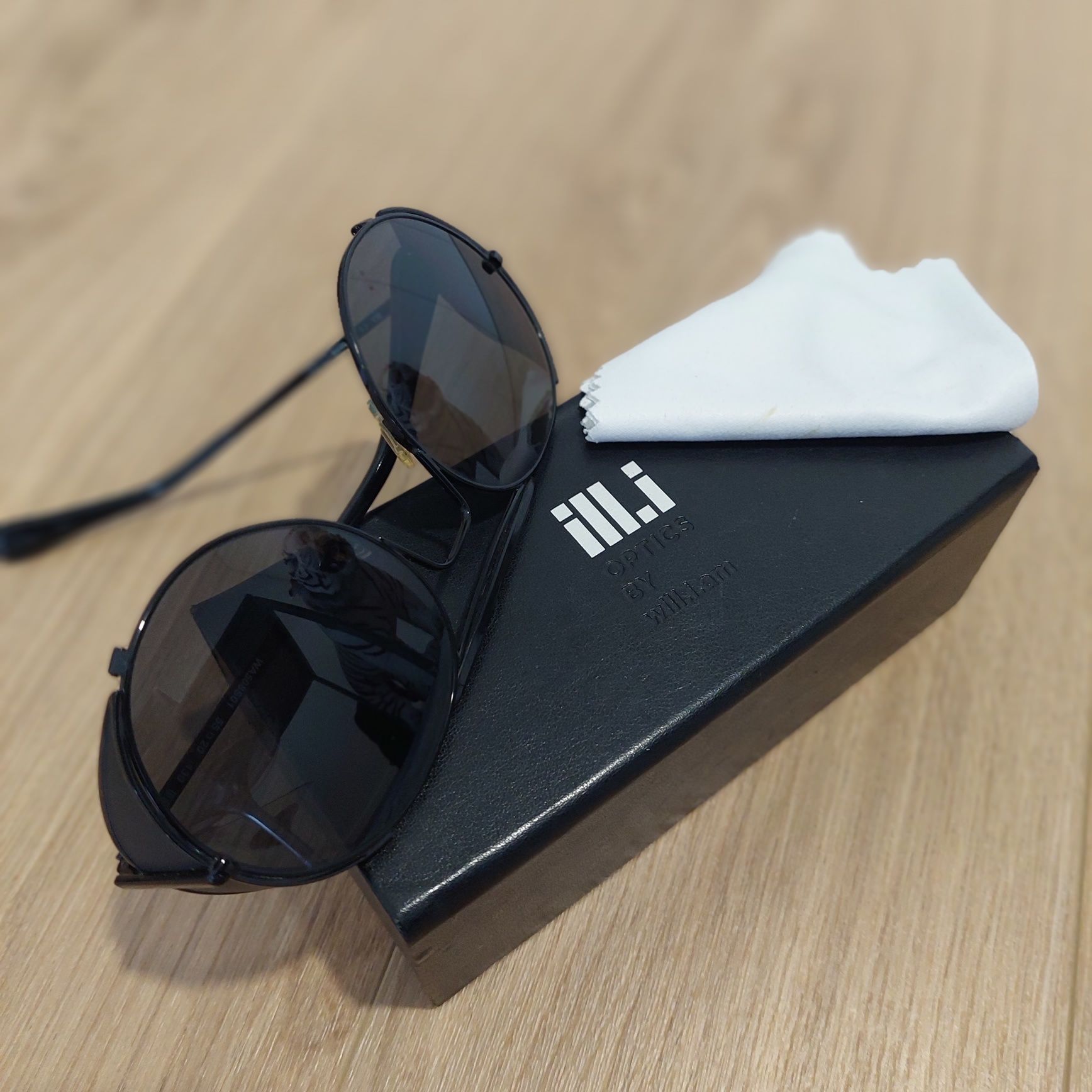 Óculos de sol ill.i optics by WILL.i.am