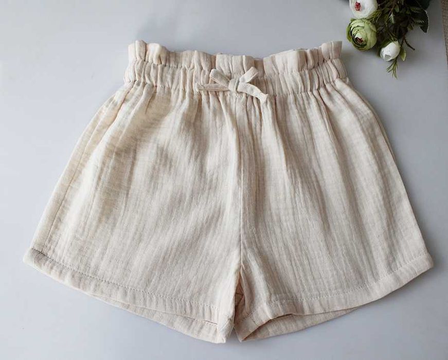 Spodenki szorty muślin jasny beż rozmiar 92-98 ok 2-3 lat