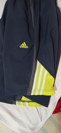 Легкие спортивные шорты от Adidas на лето!