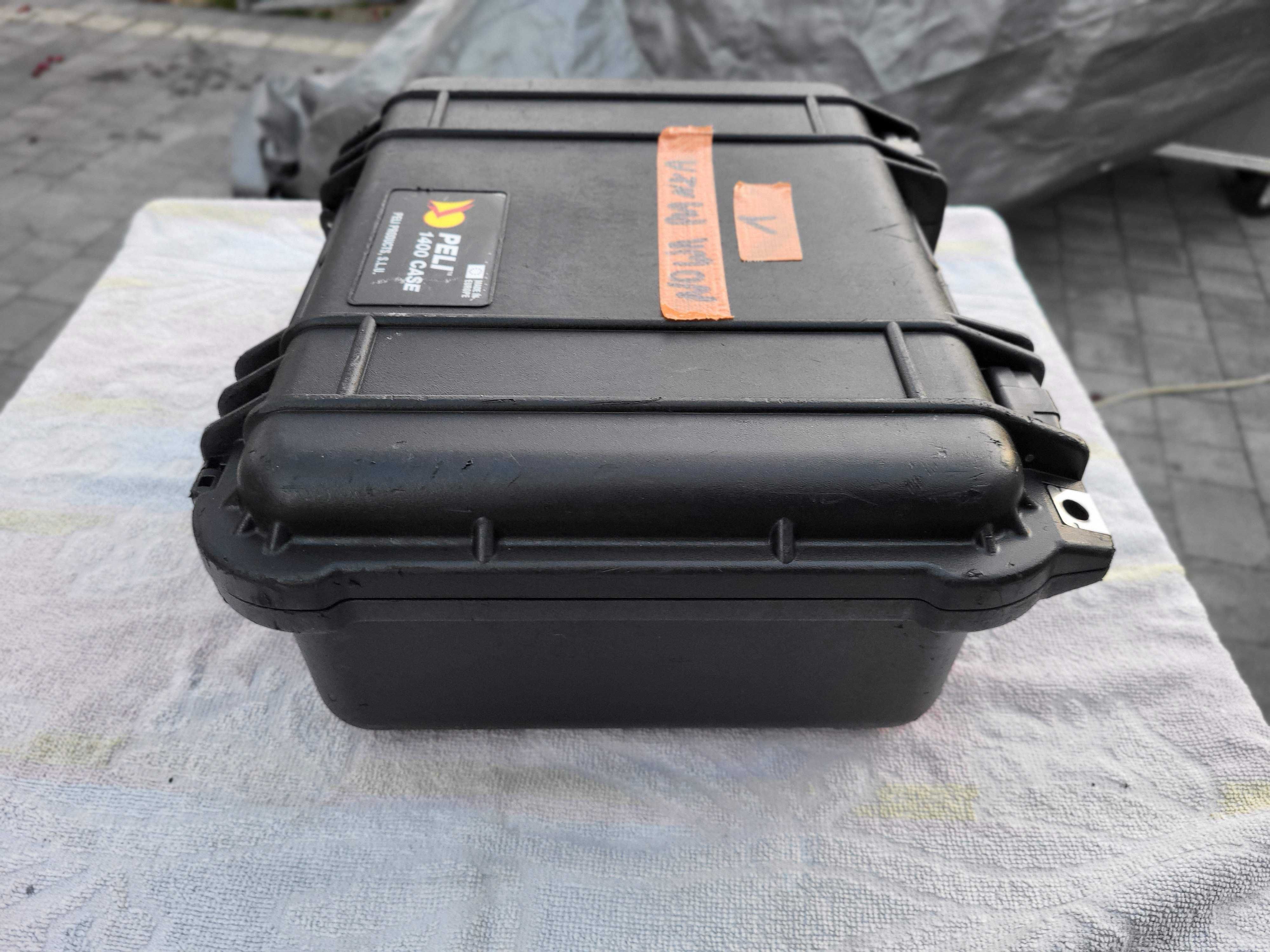 PELI 1400 nowa PIANKA, Pelikan z nową gąbką, FAKTURA, nr 1