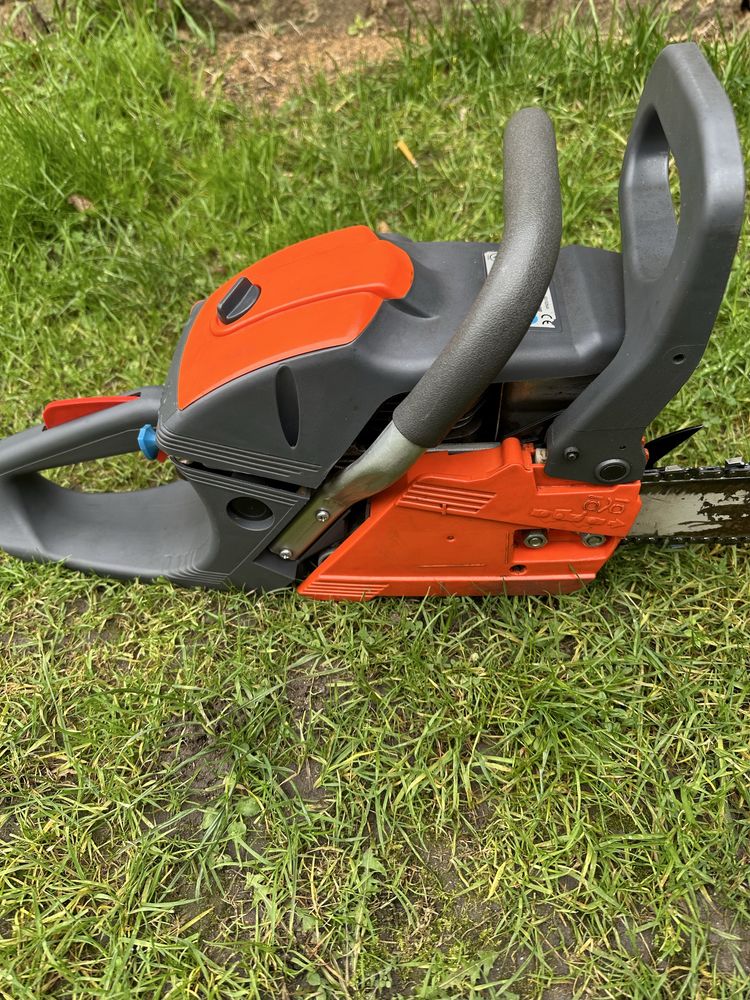 Witam sprzedam  pile spalinowom oleo mac gsh 560