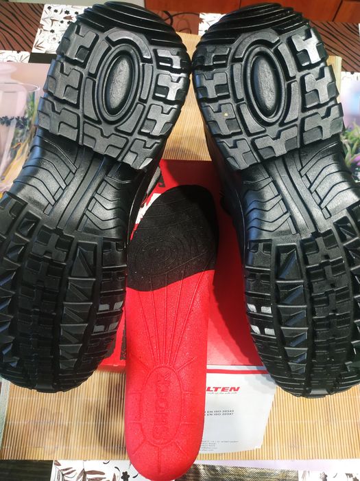 Німецькі робочі з металоноском S-3. 42-розмір,нові.