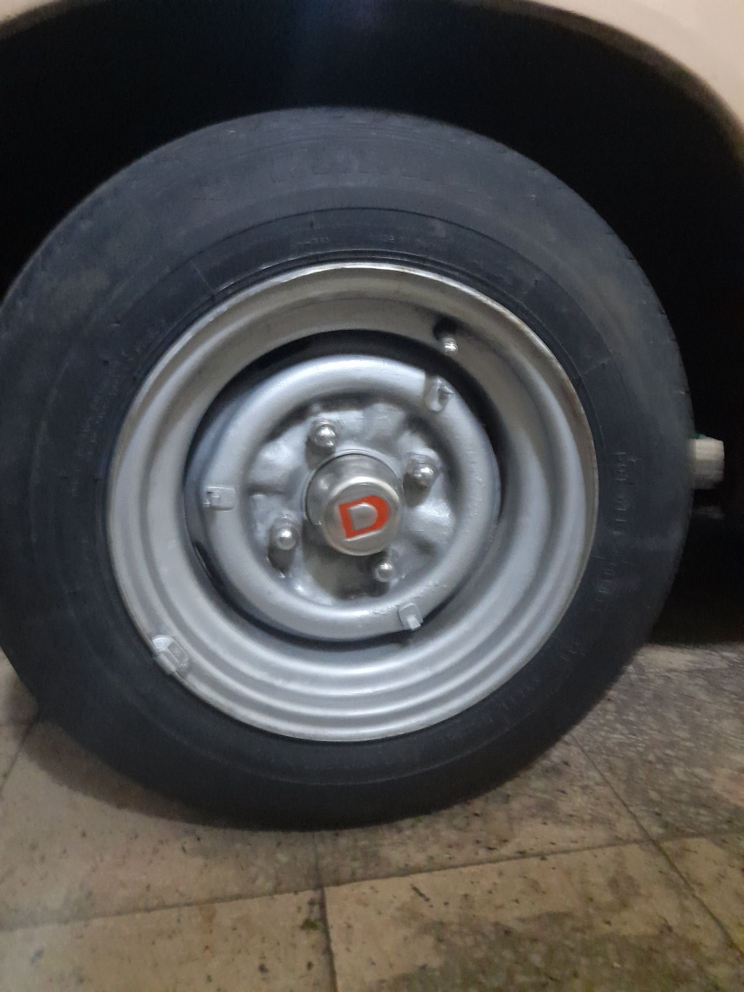 Datsun 1200, 120Y, 100A, SUNNY e outros materias usados