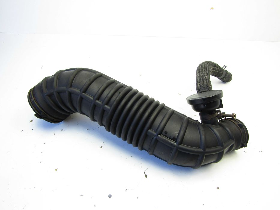 Kia Carens III 2.0 CRDI 140 08r rura dolotu powietrza turbiny