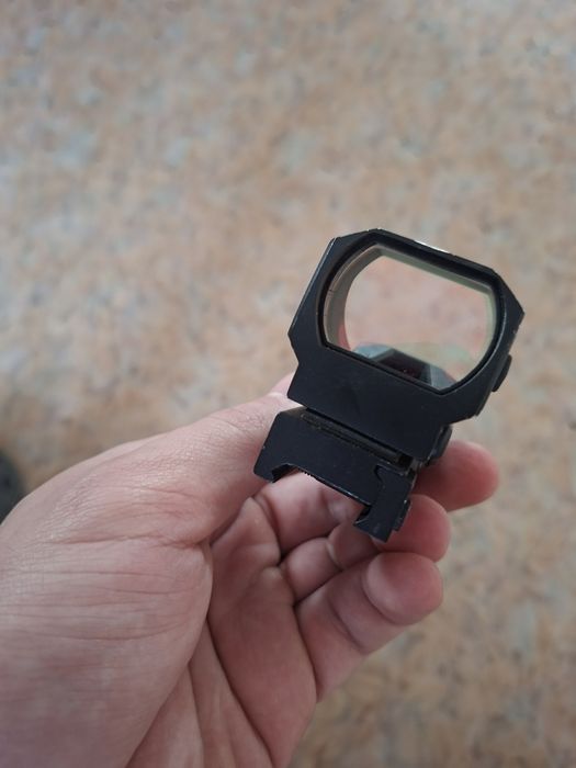 Продам колиматорний приціл