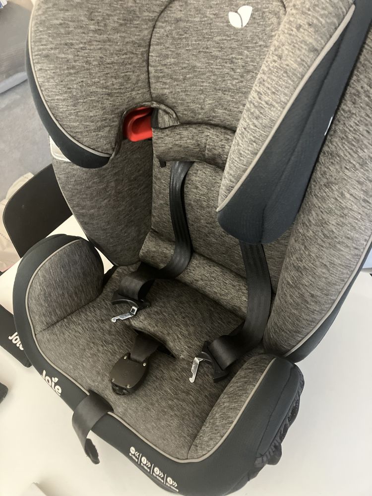 Cadeira auto Joie every stage fx ISOFIX