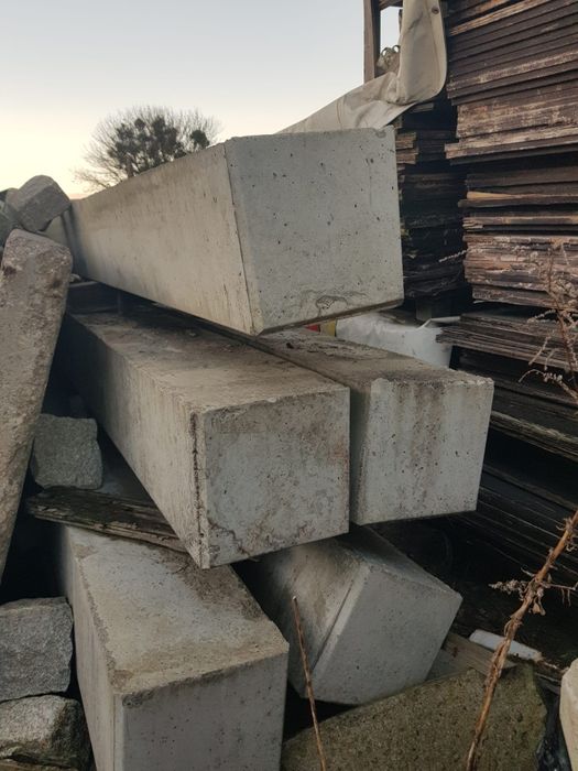 Słupy betowe zbrojone Jo