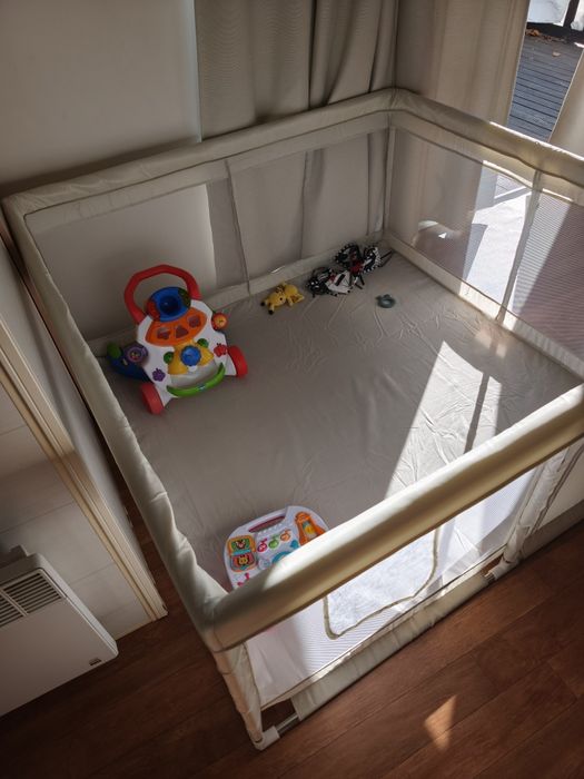 Parque bebé (150*150)cm excelente estado