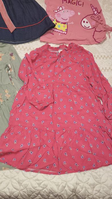 Пакет, лот,набір одягу на дівчинку 104-110,4-5,халат,сукня,джинси,юбка