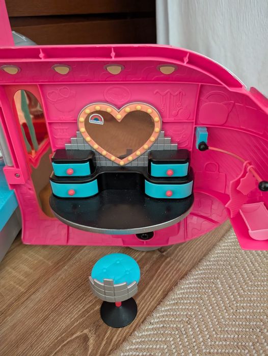 Camper LOL świeci trabi