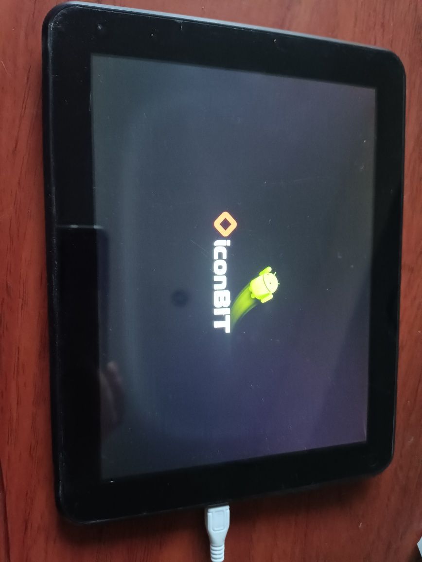 Планшет iconBIT NetTAB Parus Quad MX (NT-0804P)