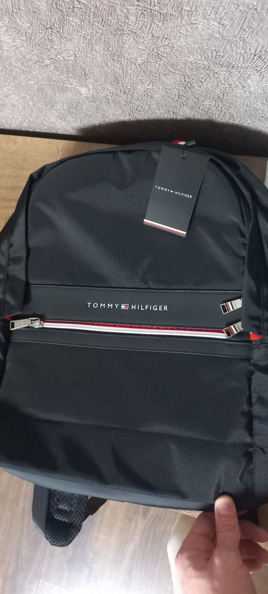 Рюкзак Tommy Hilfiger томи хилфигер черный
