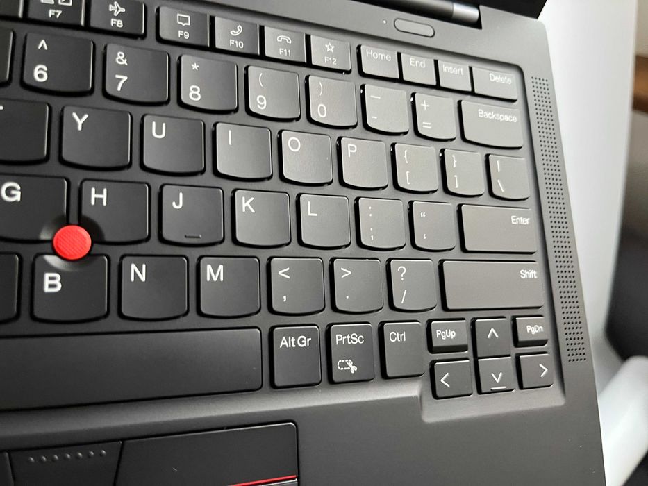 Lenovo ThinkPad X1 Carbon Gen 11 i7-1355U 32GB 512 SSD OLED W11P FV 23